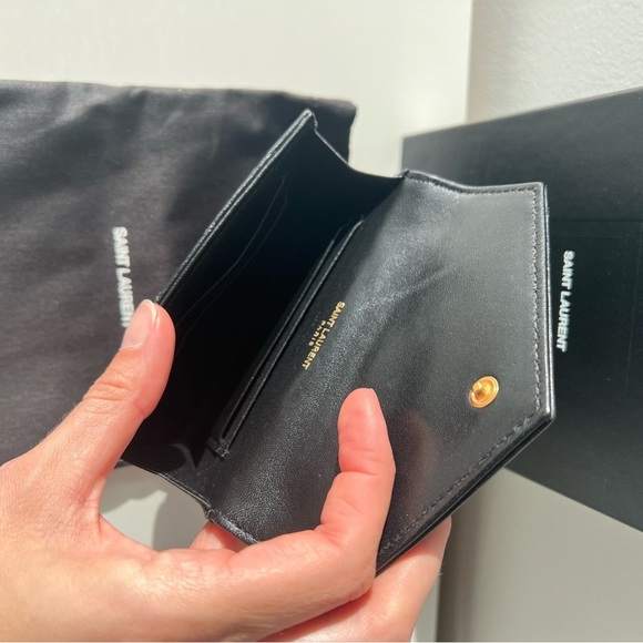 100% Authentic YSL CASSANDRE MATELASSÉ SMALLENVELOPE WALLET IN GRAIN DE POUDRE - Picture 7 of 9